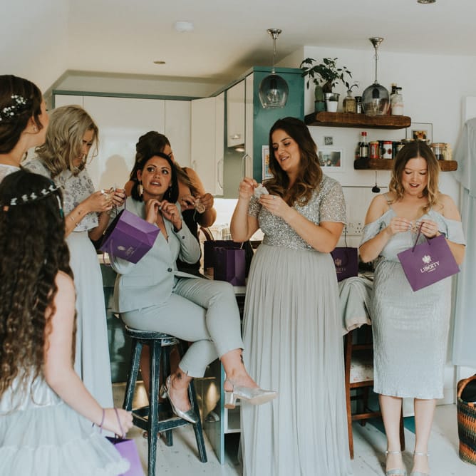 Wedding Morning Bridal Preparations | Outdoor Woodland Wedding at The Dreys in Kent | Fern Edwards Photography