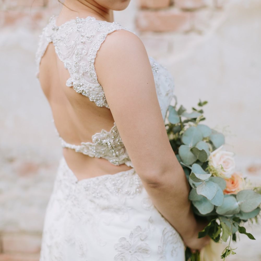 Bride in Brautmode Stern Wedding Dress