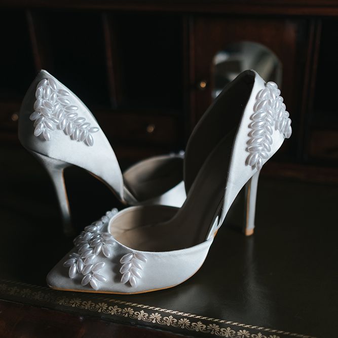 Devonshire Terrace For A Stylish Green &amp; White Wedding With Lots Of Foliage And Elegant Signage With Bride In Bespoke Pronovias And Images From Miss Gen