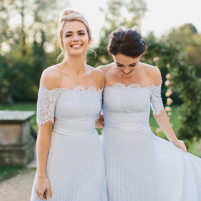 <a href="https://www.coast stores.com/p/imi lace midi dress/1906721?utm_source=Rock_my_wedding2&utm_medium=social&utm_campaign=blog_post&utm_content=imidress" rel="noopener" target="_blank">Imi Lace Midi Dress</a> By Coast