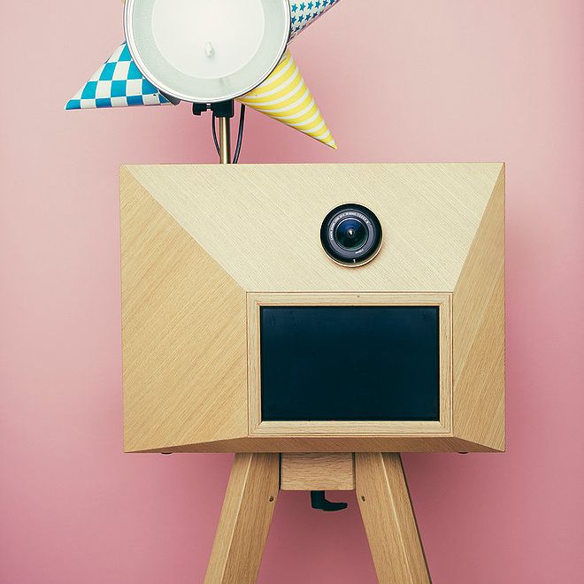 WILD STORIES WOODEN CAMERA