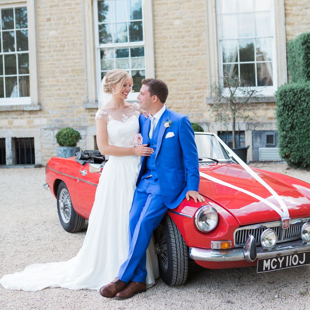 Bride in Naomi Neoh Wedding Dress