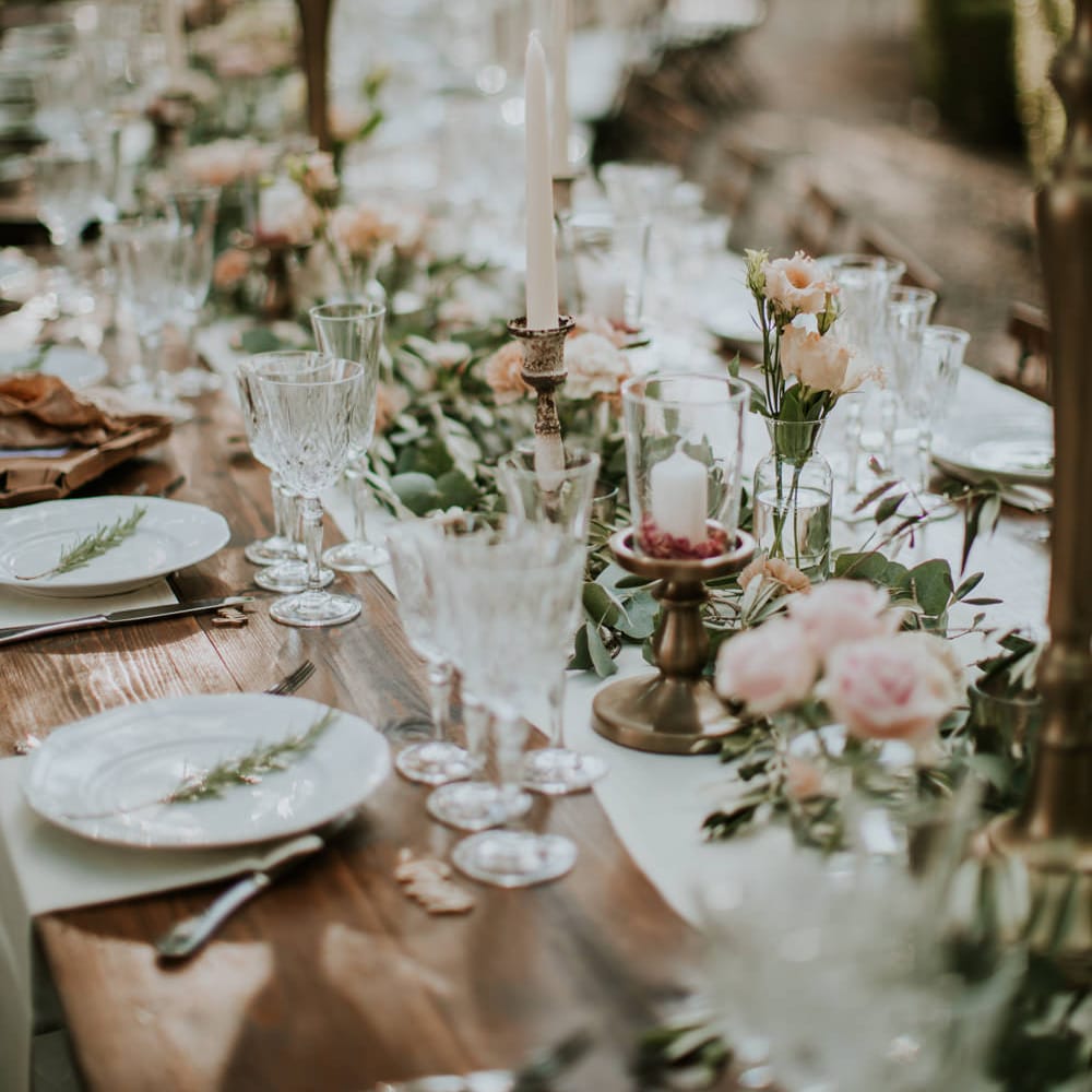 Elegant Tablescape | Tuscan Wedding Planned by Romeo & Juliet Weddings | D&A Photography | Ben Walton Films