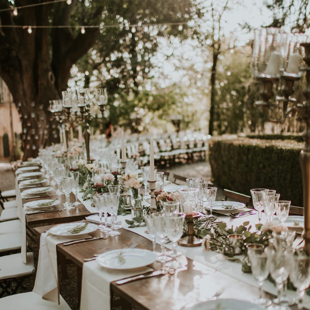 Elegant Tablescape | Tuscan Wedding Planned by Romeo & Juliet Weddings | D&A Photography | Ben Walton Films