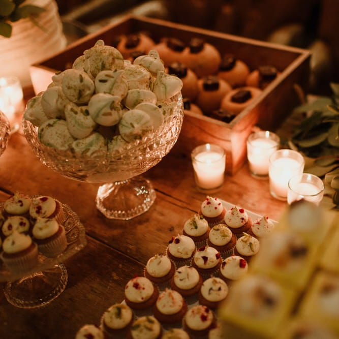 Stylish Dessert Table For Wedding Image By The Curries