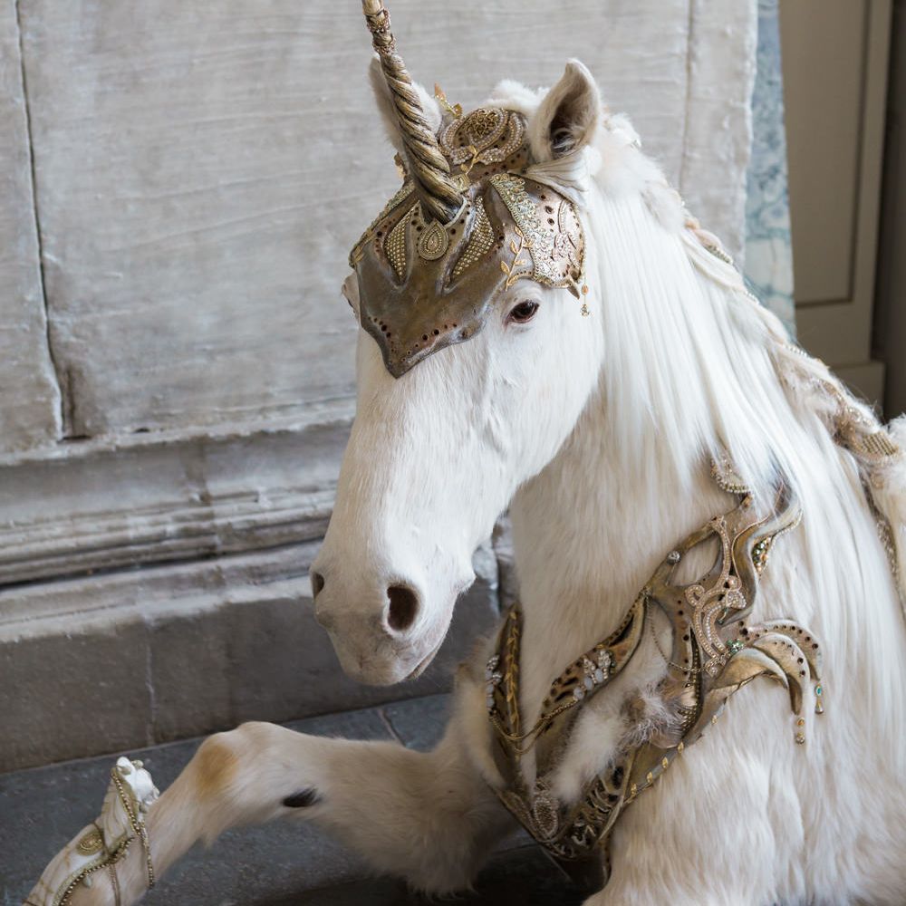 Unicorn | Elegant Blush Pink & White Wedding at Aynhoe Park in Oxfordshire | Lucy Davenport Photography