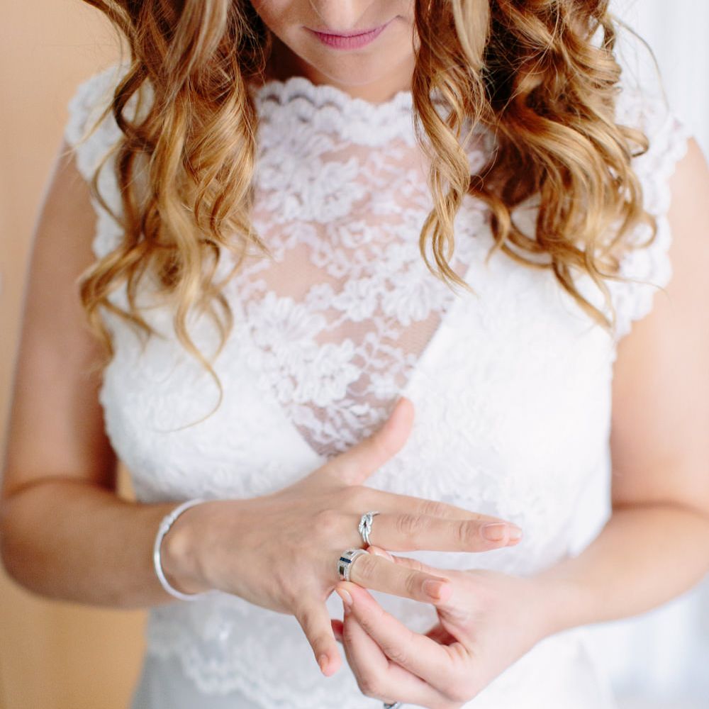 Images by <a href="https://www.camillaarnholdphotography.com" target="_blank">Camilla Arnhold Photography</a>
