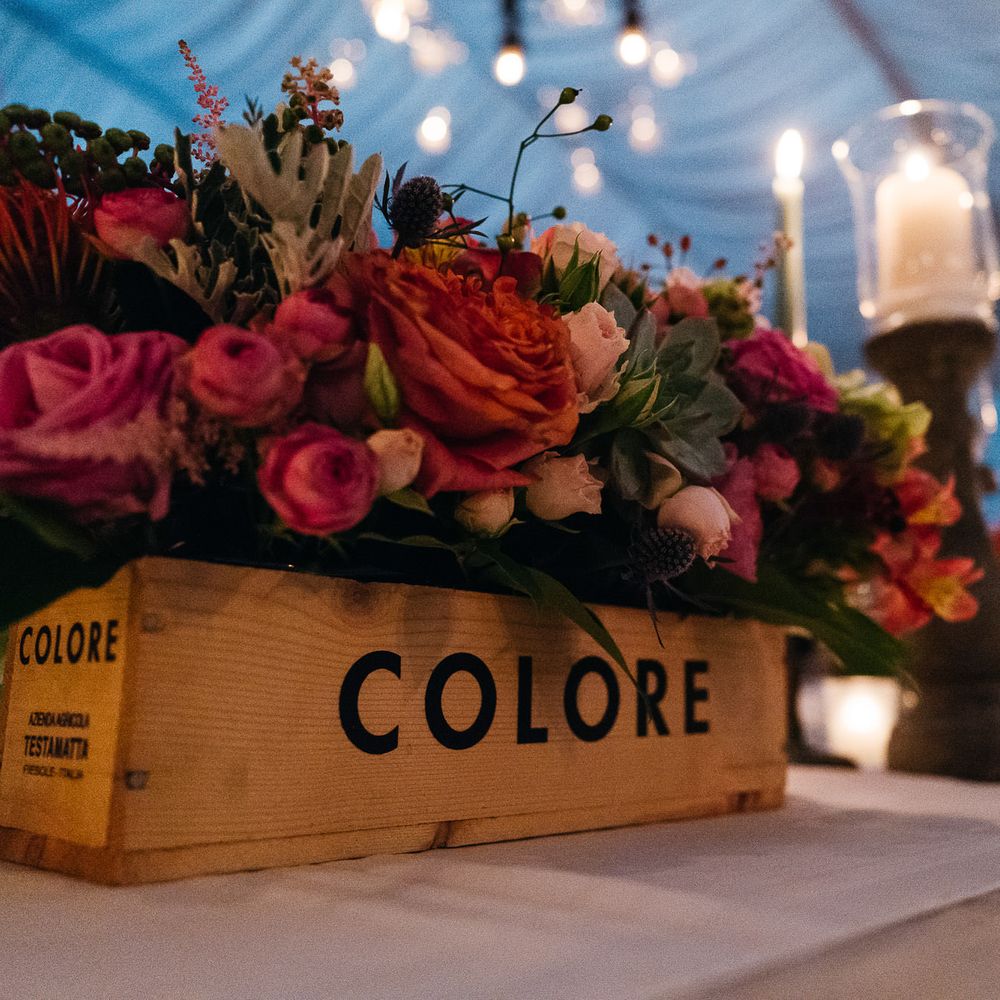 Floral Wooden Crates Centrepieces | Stefano Santucci Studio Photography | Second Shooter Giuseppe Marano | Gattotigre Films
