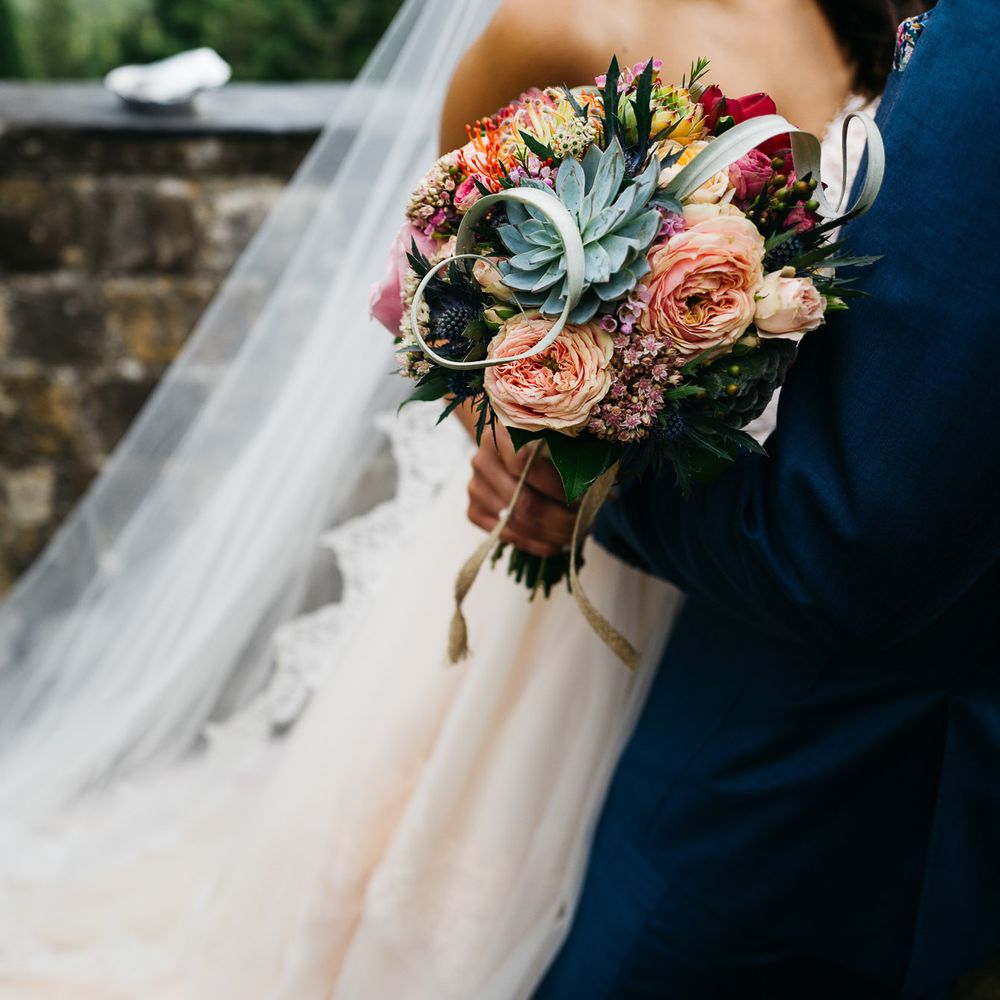Bright Bouquet with Succulent | Stefano Santucci Studio Photography | Second Shooter Giuseppe Marano | Gattotigre Films