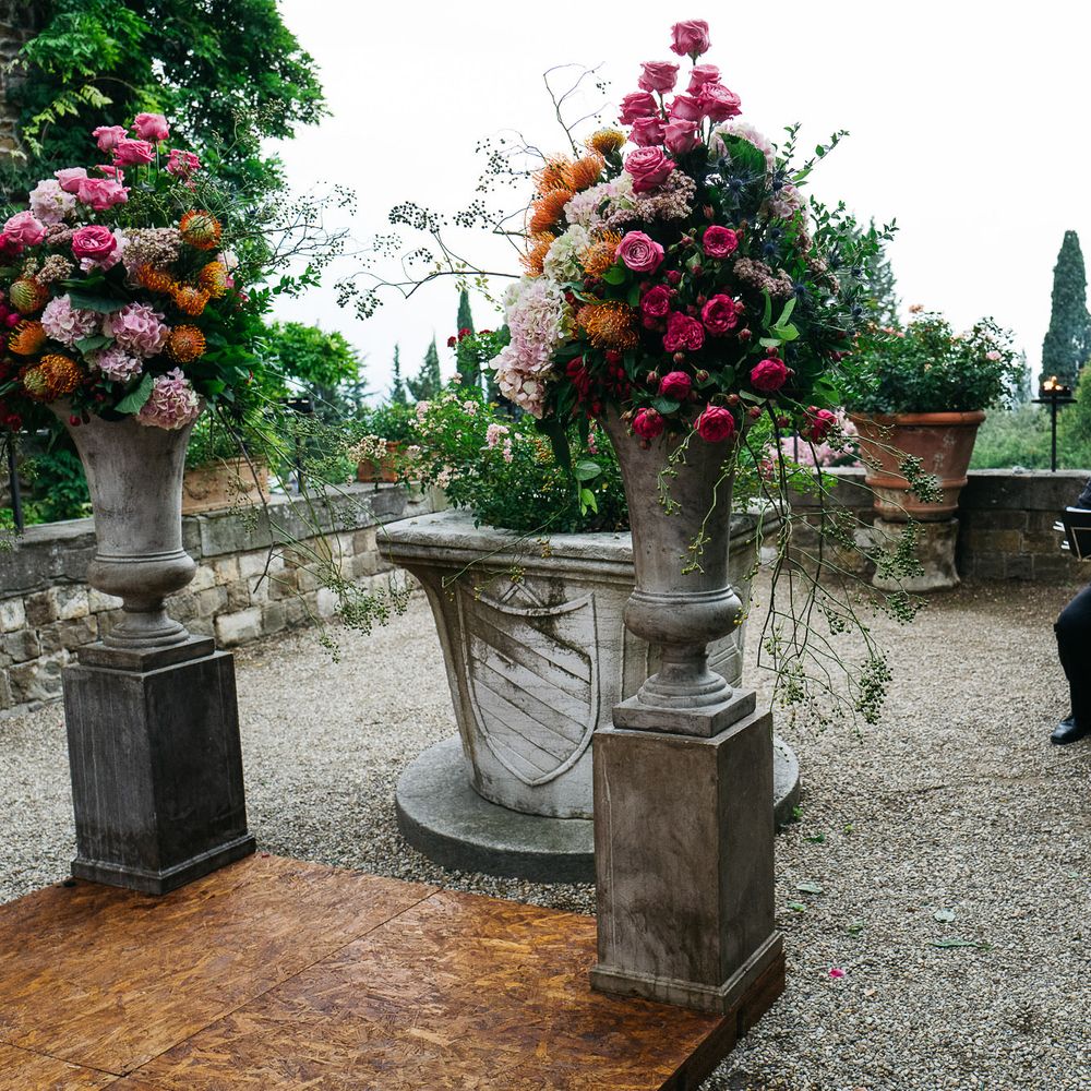 Outdoor Aisle & Altar Style | Stefano Santucci Studio Photography | Second Shooter Giuseppe Marano | Gattotigre Films