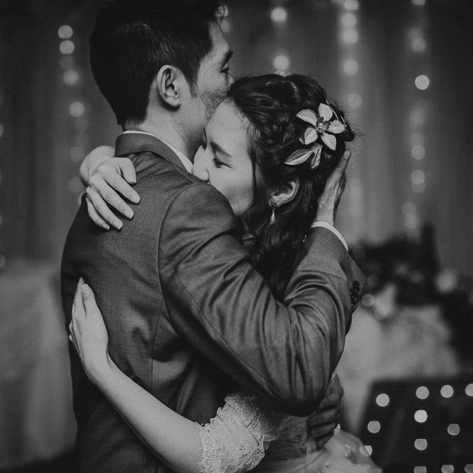 Bride & Groom First Dance | Images By Matt Horan Photography