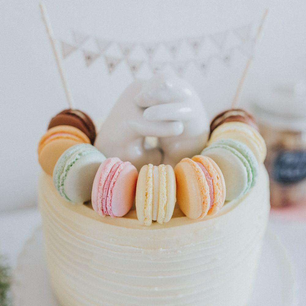 A Cotswold rustic wedding with mismatched bridesmaid dresses
