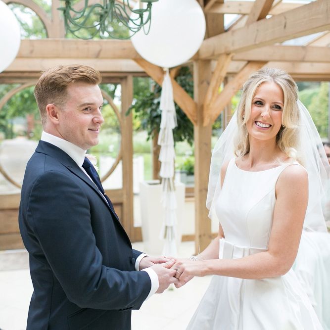 Wedding Ceremony | Bride in Sassi Holdford Bryony Wedding Dress | Pastel Wedding at Gaynes Park | Anneli Marinovich Photography