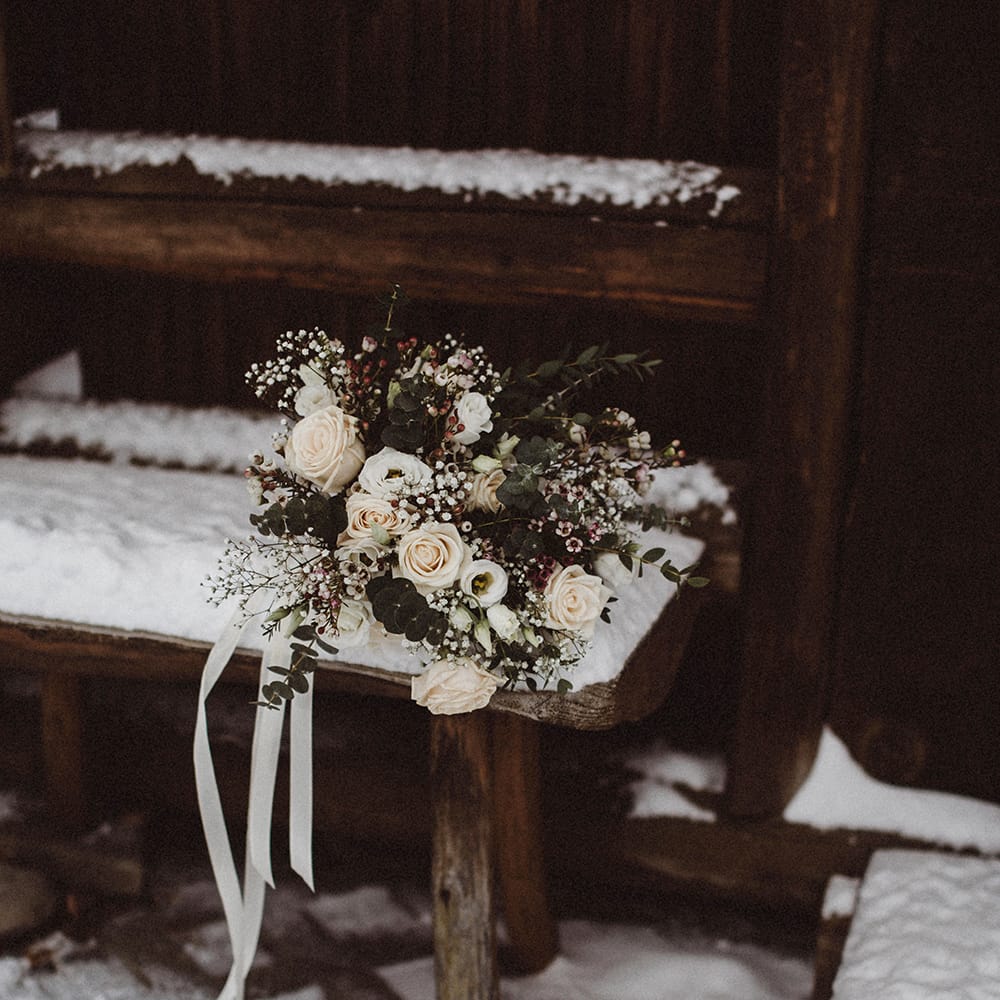 Winter Bouquet For A Snowy Winter Wedding In Bavaria