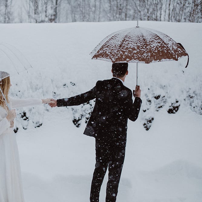 Snowy Winter Wedding In Bavaria With Bride In Truvelle