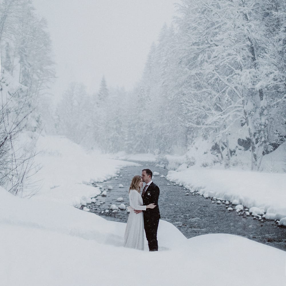 Snowy Winter Wedding In Bavaria With Bride In Truvelle