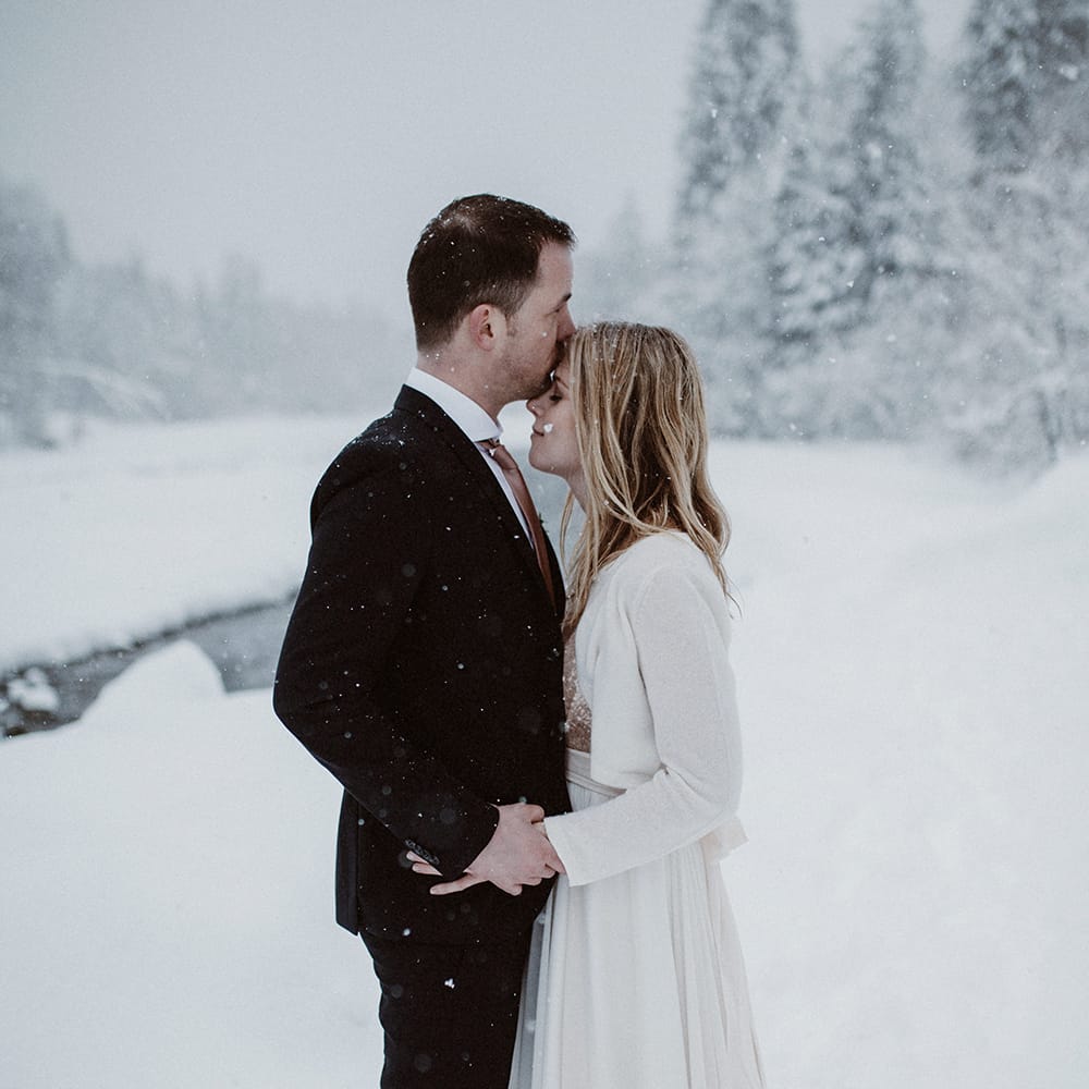 Snowy Winter Wedding In Bavaria With Bride In Truvelle