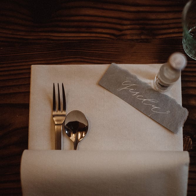 Cosy Winter Wedding Styling