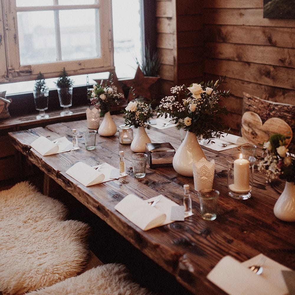 Cosy Winter Wedding Styling