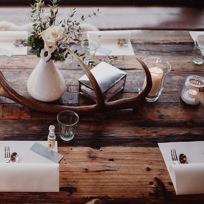 Cosy Winter Wedding Styling