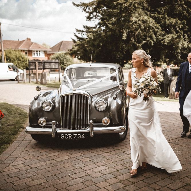 Rime Arodaky Bride For A Stylish Barn Wedding At Southend Barns Images From Benjamin Wheeler