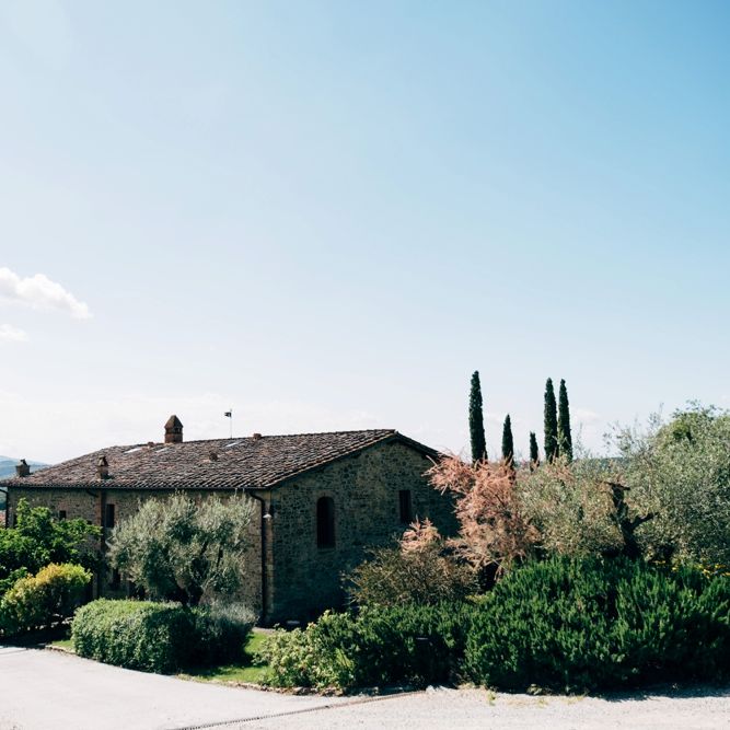 Outdoor Intimate Wedding at Casa Cornacchi in Tuscany, Italy | Dale Weeks Photography