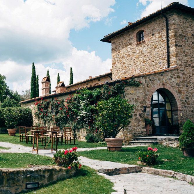 Outdoor Intimate Wedding at Casa Cornacchi in Tuscany, Italy | Dale Weeks Photography
