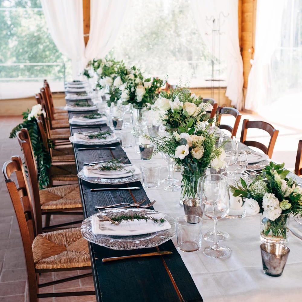 Table Scape | White Floral Centrepieces | Outdoor Intimate Wedding at Casa Cornacchi in Tuscany, Italy | Dale Weeks Photography