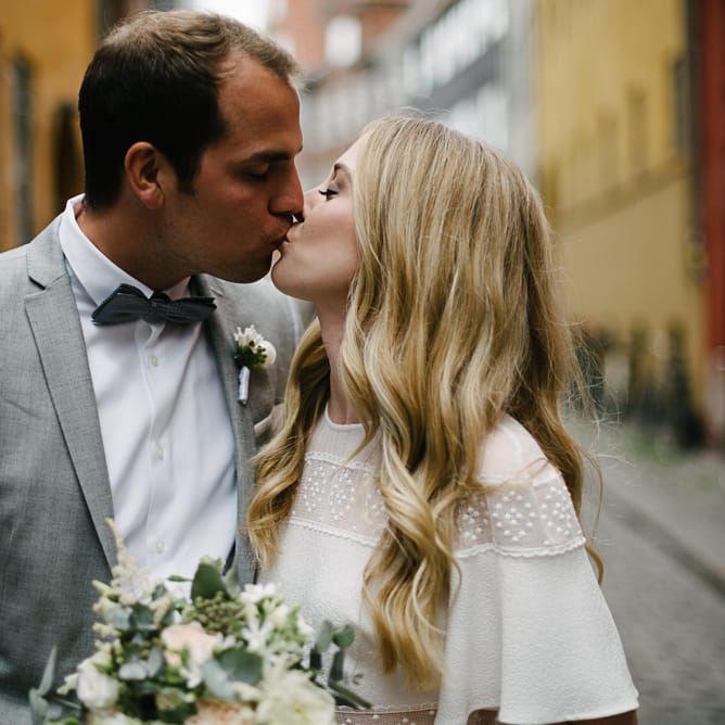 Stylish City Hall, Copenhagen, Elopement by Rochelle Coote Photography