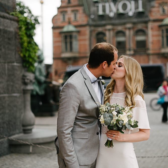 Stylish City Hall, Copenhagen, Elopement by Rochelle Coote Photography