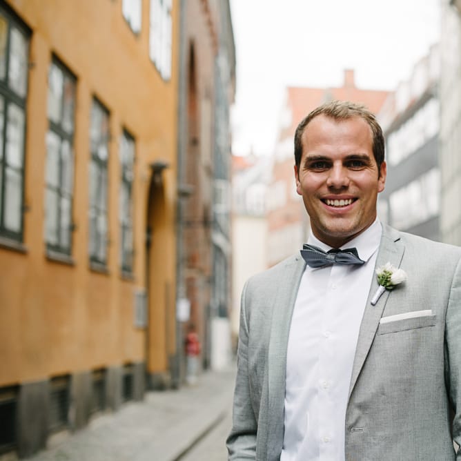 Stylish City Hall, Copenhagen, Elopement by Rochelle Coote Photography