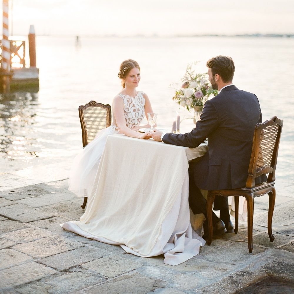 Creative Direction by <a href="https://www.averybelovedwedding.com/" target="_blank">A Very Beloved Wedding</a> | Images by <a href="https://www.sandraaberg.com/weddings/" target="_blank">Sandra Åberg Photography</a>