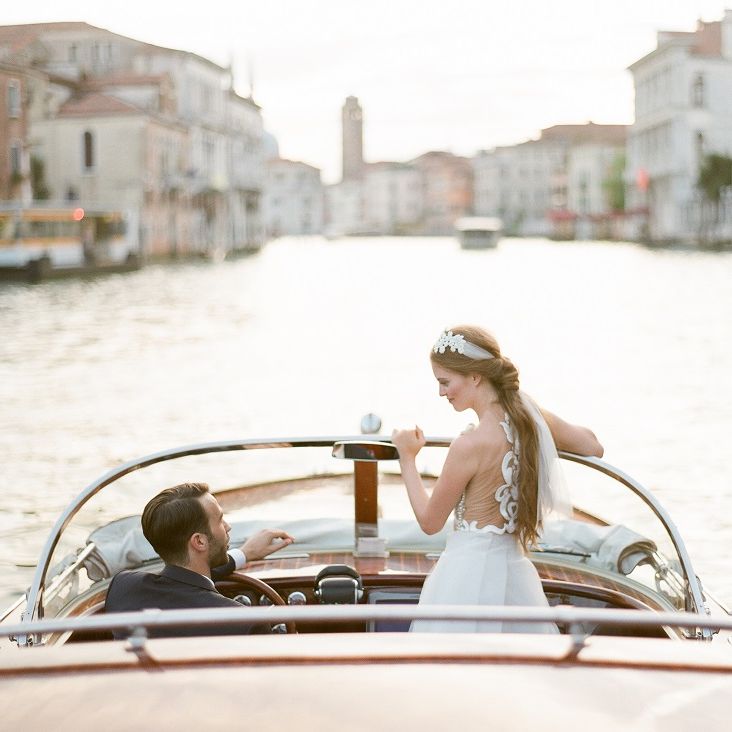 Creative Direction by <a href="https://www.averybelovedwedding.com/" target="_blank">A Very Beloved Wedding</a> | Images by <a href="https://www.sandraaberg.com/weddings/" target="_blank">Sandra Åberg Photography</a>