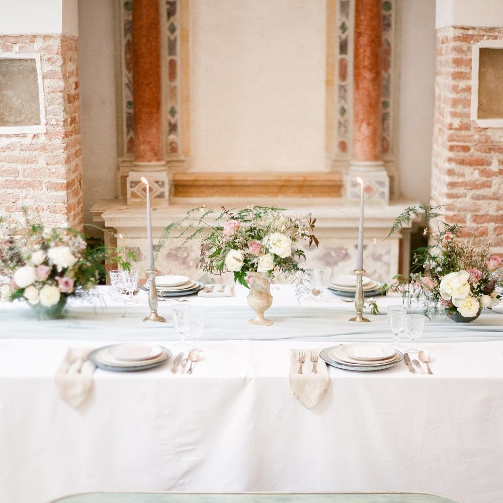 Creative Direction by <a href="https://www.averybelovedwedding.com/" target="_blank">A Very Beloved Wedding</a> | Images by <a href="https://www.sandraaberg.com/weddings/" target="_blank">Sandra Åberg Photography</a>