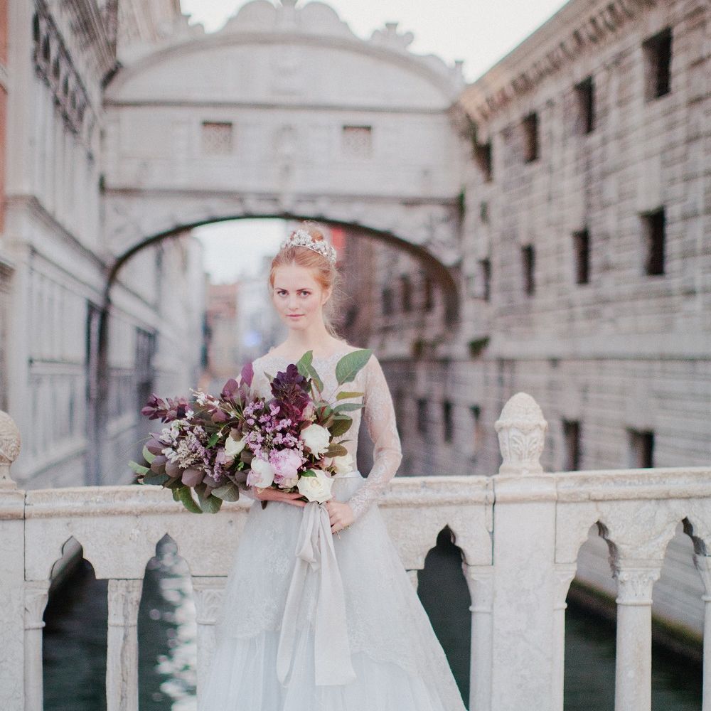 Creative Direction by <a href="https://www.averybelovedwedding.com/" target="_blank">A Very Beloved Wedding</a> | Images by <a href="https://www.sandraaberg.com/weddings/" target="_blank">Sandra Åberg Photography</a>