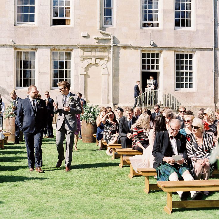 #crowedding Elmore Court Outdoor ceremony