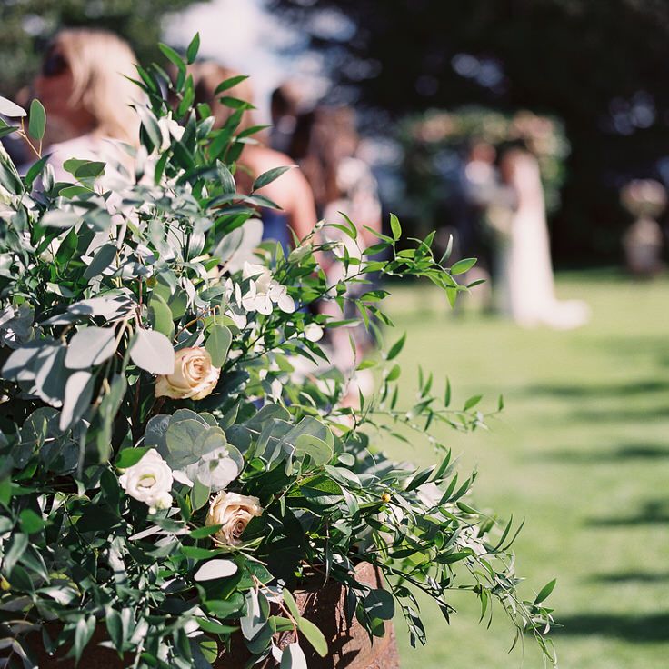 #crowedding The Garden Flower Company Florals