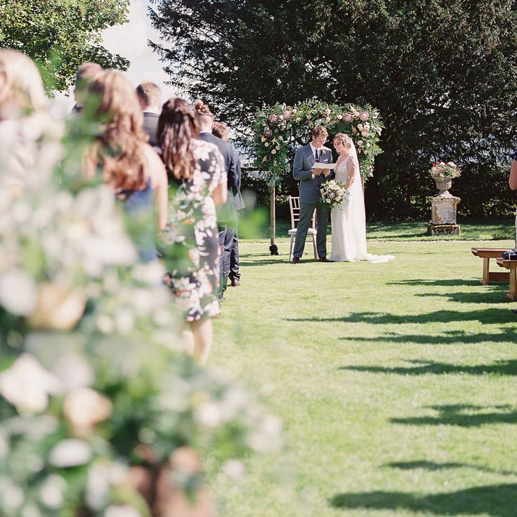 #crowedding The Garden Flower Company Florals