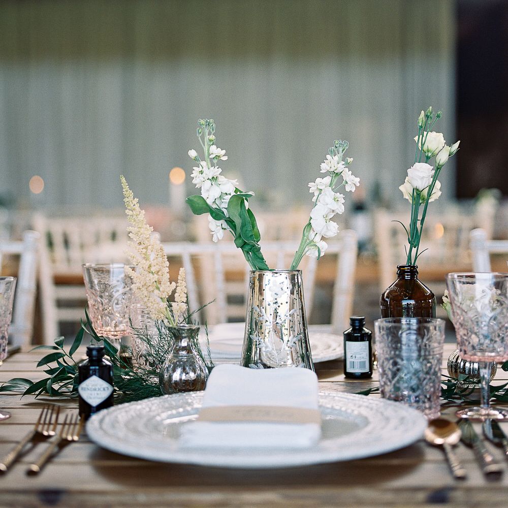 #crowedding Duchess & Butler cutlery, charger plates & Glasswear