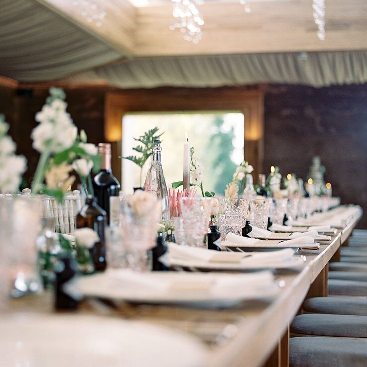 #crowedding Duchess & Butler cutlery, charger plates & Glasswear