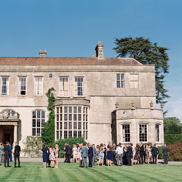 #crowedding Elmore Court outdoor ceremony