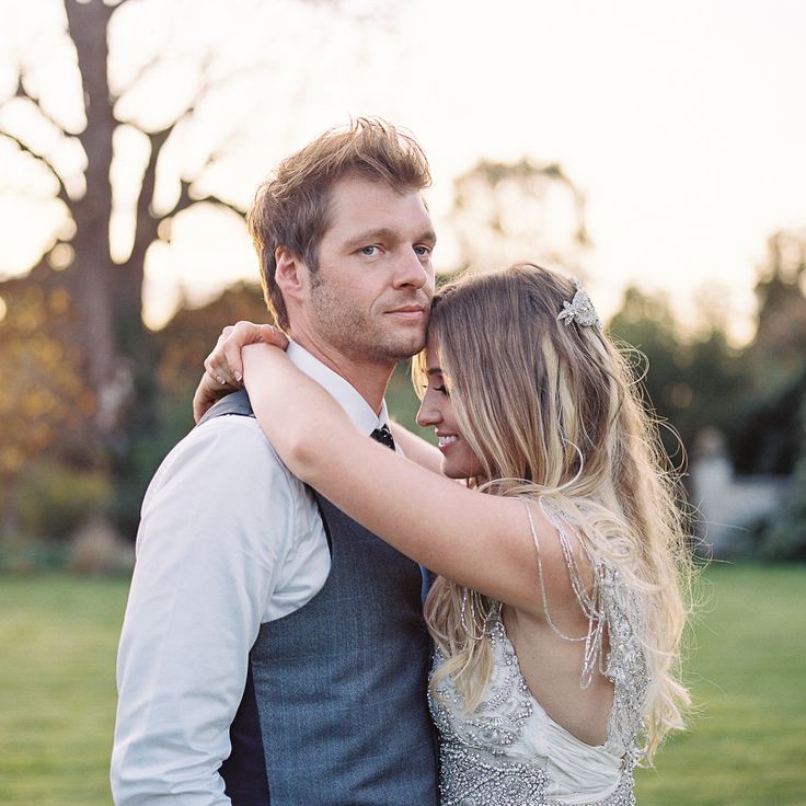 #crowedding Anna Campbell gown Cad & The Dandy suit