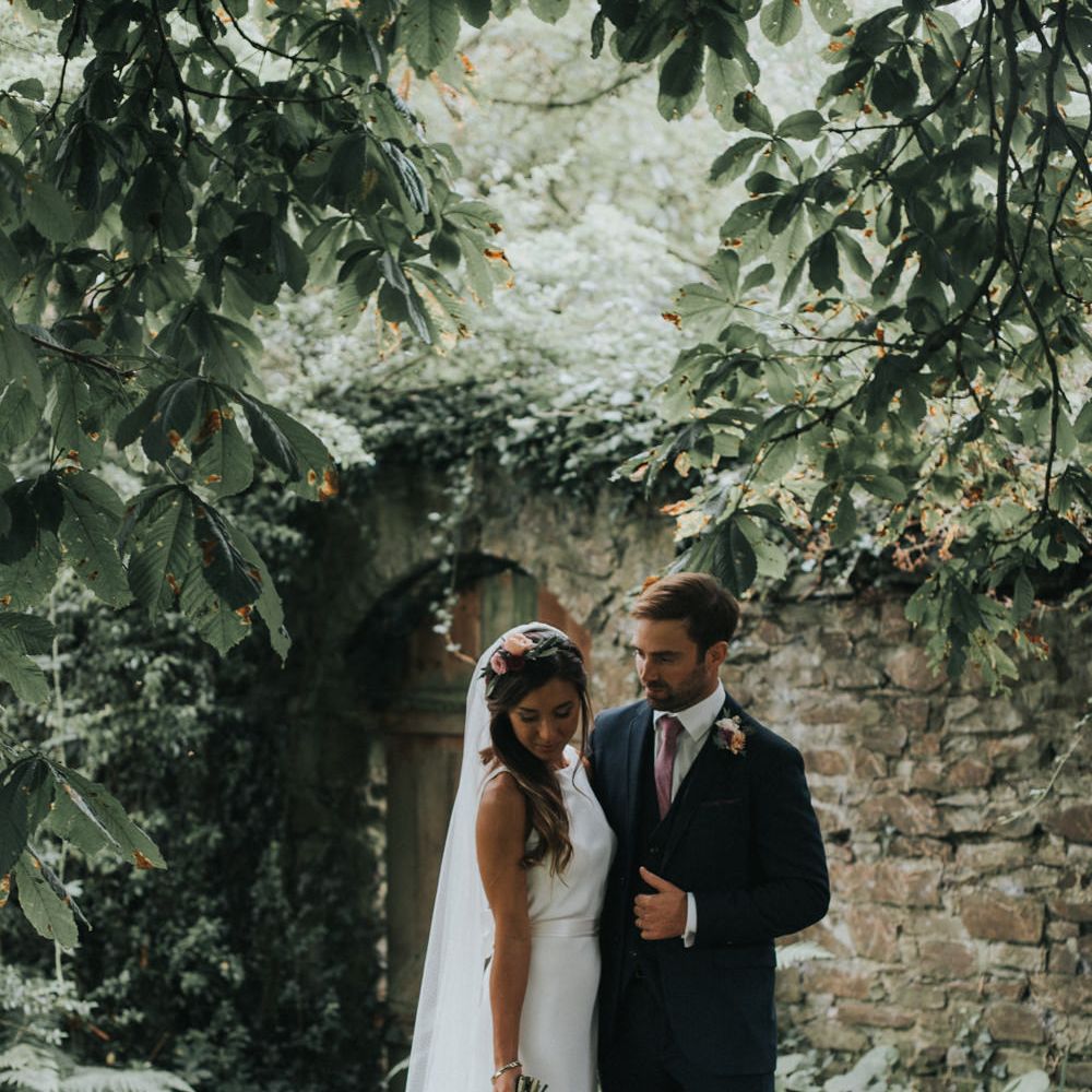 Bride & Groom Country Garden