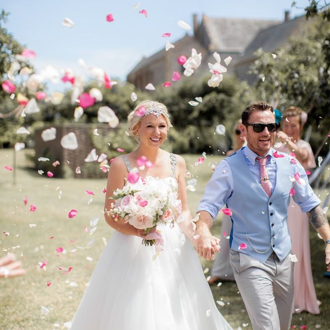 Images by <a href="https://www.naomikenton.com" target="_blank">Naomi Kenton</a>