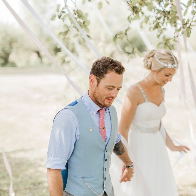 Images by <a href="https://www.naomikenton.com" target="_blank">Naomi Kenton</a>