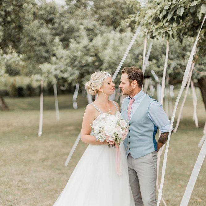 Images by <a href="https://www.naomikenton.com" target="_blank">Naomi Kenton</a>