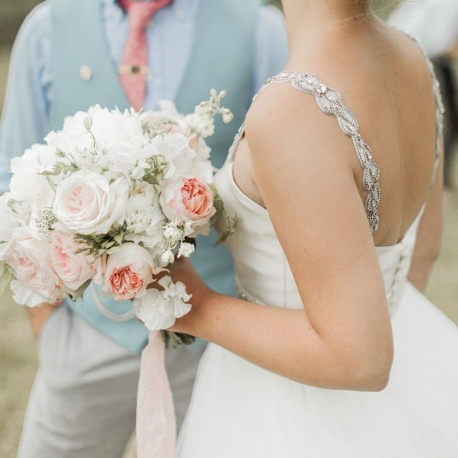 Images by <a href="https://www.naomikenton.com" target="_blank">Naomi Kenton</a>