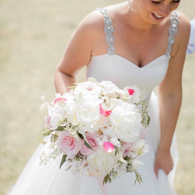 Images by <a href="https://www.naomikenton.com" target="_blank">Naomi Kenton</a>