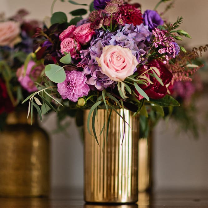 Pink & Purple Wedding Flowers in Gold Vases | Jewel Coloured Spanish Wedding Planned & Styled by Rachel Rose Weddings | Anna Gazda Photography
