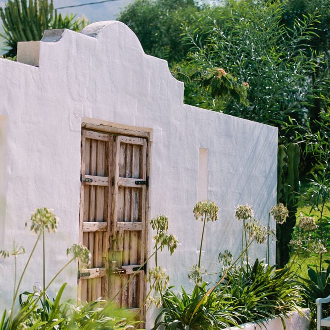 Jewel Coloured Spanish Wedding Planned & Styled by Rachel Rose Weddings | Anna Gazda Photography
